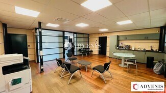 Plus de détails pour 9 Avenue Raymond Manaud, Bruges - Bureau à vendre