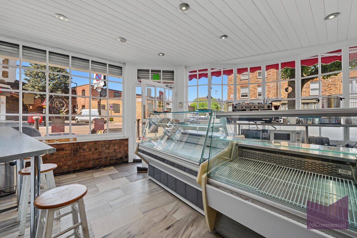 59 Grafton Rd, London, LND NW5 3EL - Unit 1 - - Interior Photo - Image 1 of 7