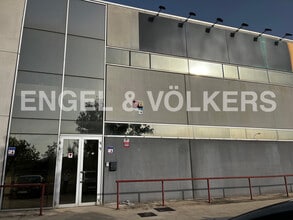 Industriel dans Montornès del Vallès, Barcelona à louer Photo intérieure- Image 2 de 20