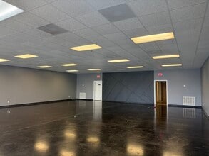 7685 Hacks Cross Rd, Olive Branch, MS for lease Interior Photo- Image 1 of 5