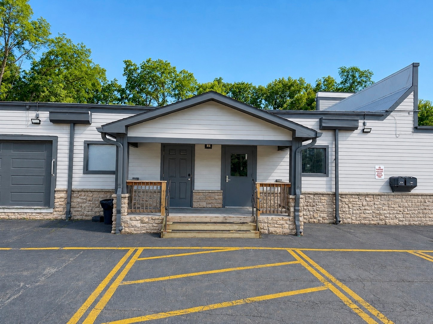 1226 Fairport Rd, Fairport, NY for lease Building Photo- Image 1 of 5