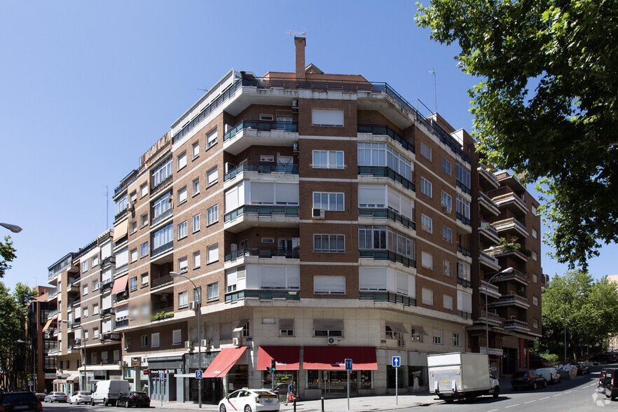 Calle Aviador Zorita, 39, Madrid, Madrid for lease - Building Photo - Image 3 of 5
