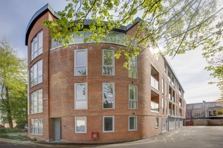 Plus de détails pour 17-19 Frogmoor, High Wycombe - Multi-résidentiel à vendre