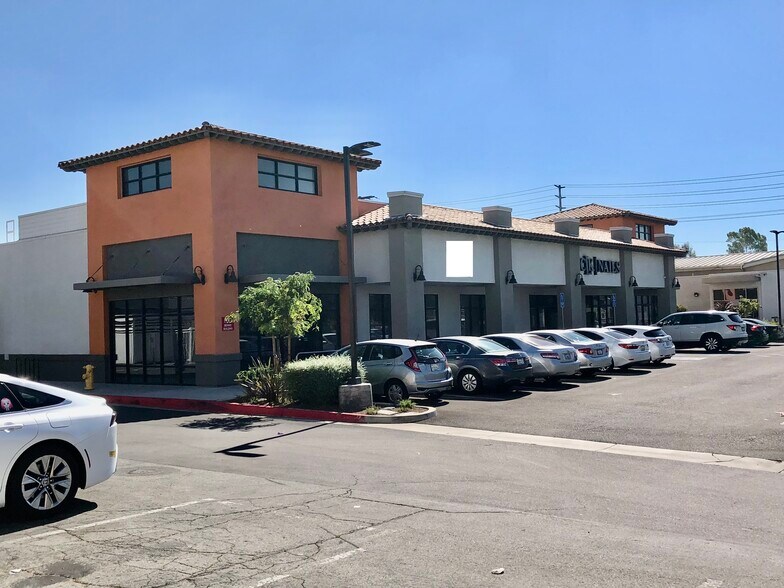 141 E Imperial Hwy, Fullerton, CA à vendre - Photo du bâtiment - Image 2 de 7