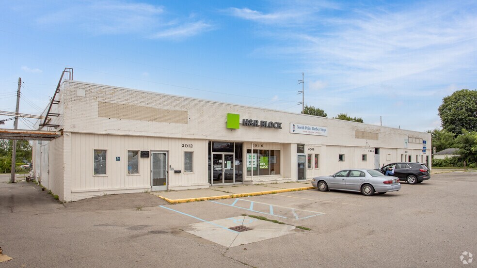 2000-2012 N Larch St, Lansing, MI à louer - Photo du bâtiment - Image 2 de 3