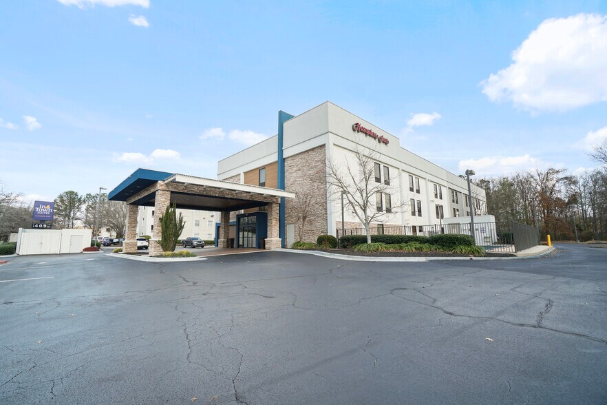 450 Parkway 575, Woodstock, GA à vendre - Photo du bâtiment - Image 2 de 15
