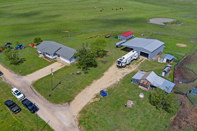 Plus de détails pour 333 County 3225 Rd, Penelope, TX - Terrain à vendre