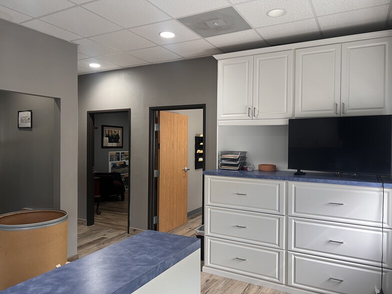 1075 N Ronald Reagan Blvd, Longwood, FL for lease - Interior Photo - Image 2 of 11