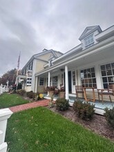 103 Central St, Wellesley, MA for lease Interior Photo- Image 1 of 16