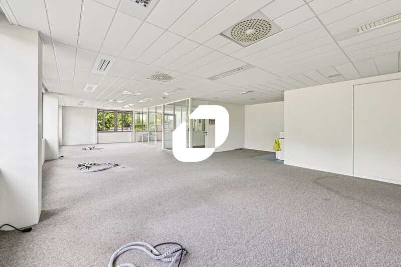 24 Bis Avenue De La Demi-Lune, Roissy-en-France à louer - Photo intérieure - Image 3 de 16