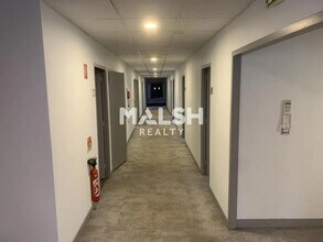 Bureau dans Feyzin à louer Photo intérieure- Image 2 de 18