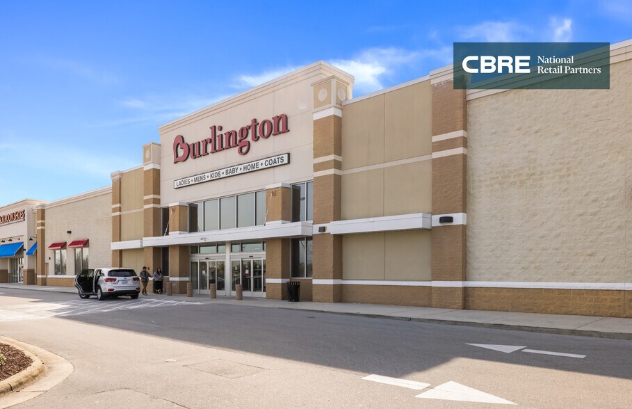 Western Crossing portefeuille de 2 propriétés à vendre sur LoopNet.ca - Photo principale - Image 1 de 15