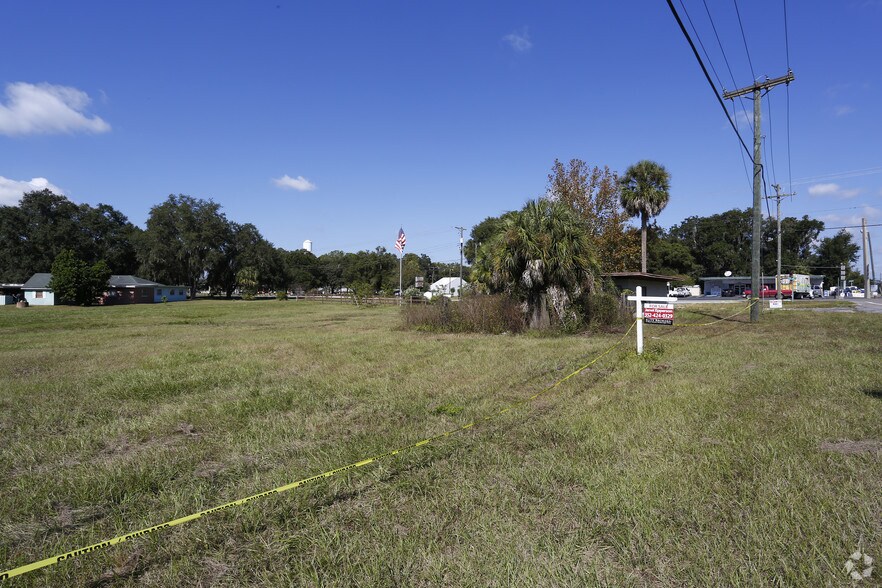 32946 College Ave, San Antonio, FL à vendre - Photo principale - Image 3 de 8