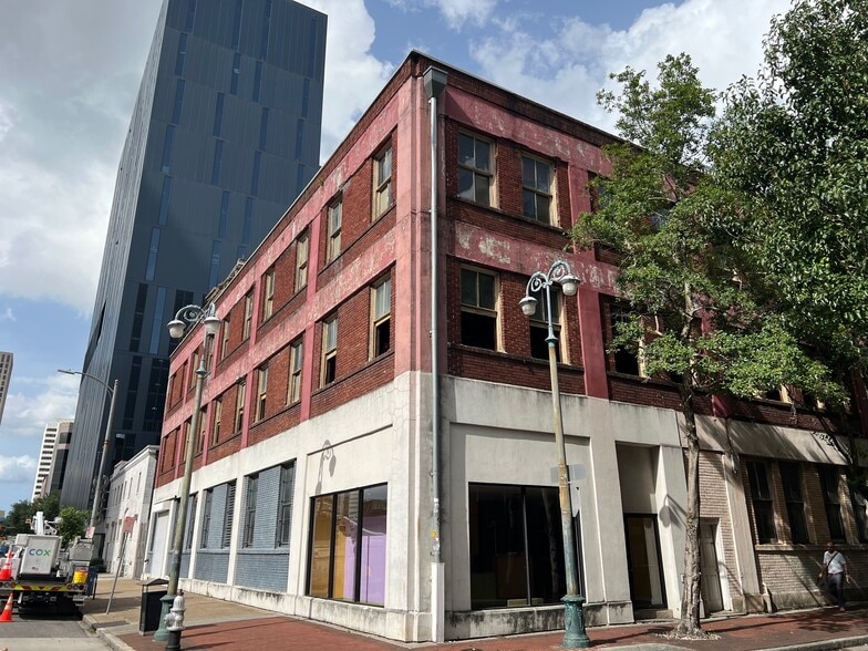 943 Lafayette St, New Orleans, LA for sale - Building Photo - Image 1 of 12