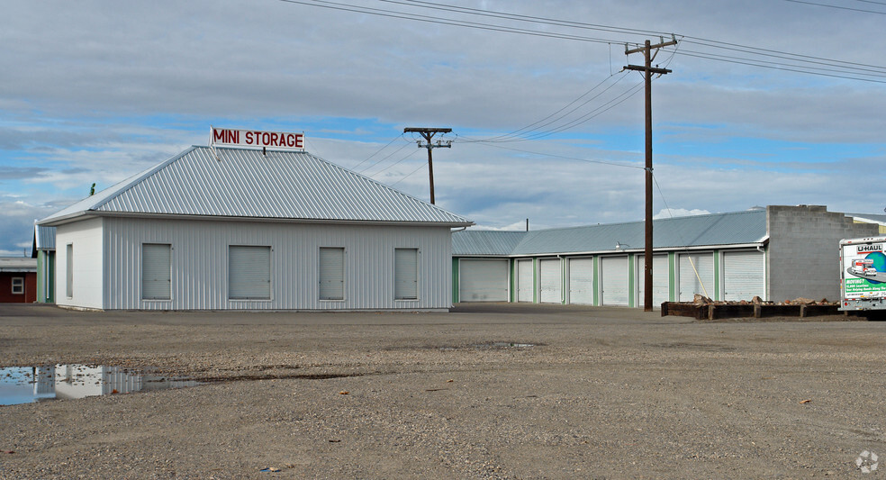 482 SE 1st Ave, Ontario, OR for sale - Primary Photo - Image 1 of 18