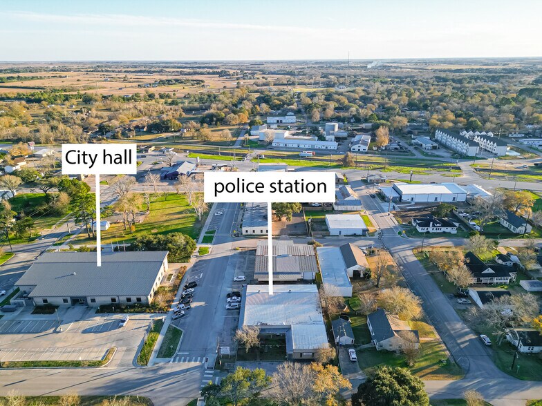 1219 Farr St, Waller, TX à vendre - Aérien - Image 3 de 20