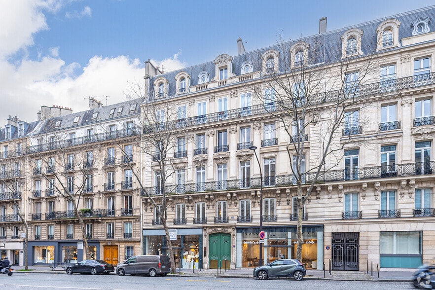 169 Boulevard Haussmann, Paris à louer - Photo du bâtiment - Image 2 de 3