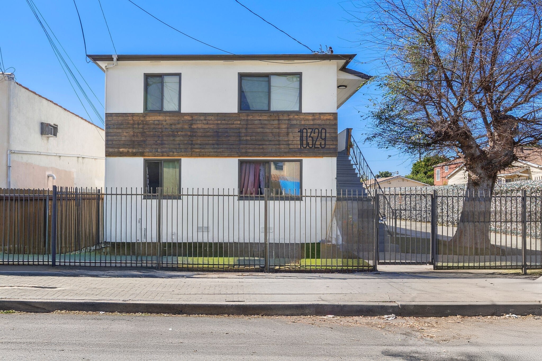 10329 S Inglewood Ave, Inglewood, CA for sale Building Photo- Image 1 of 1