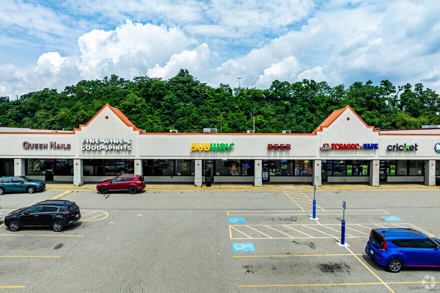 1300-1800 Hoffman Blvd, West Mifflin, PA for lease - Building Photo - Image 3 of 10