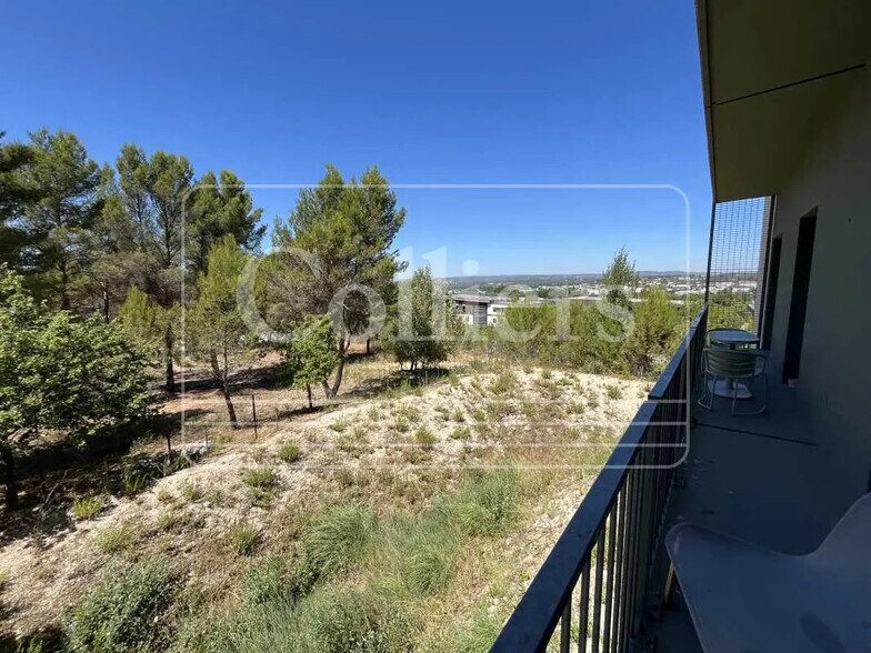 Bureau dans Aix-en-Provence à louer - Photo du bâtiment - Image 3 de 8