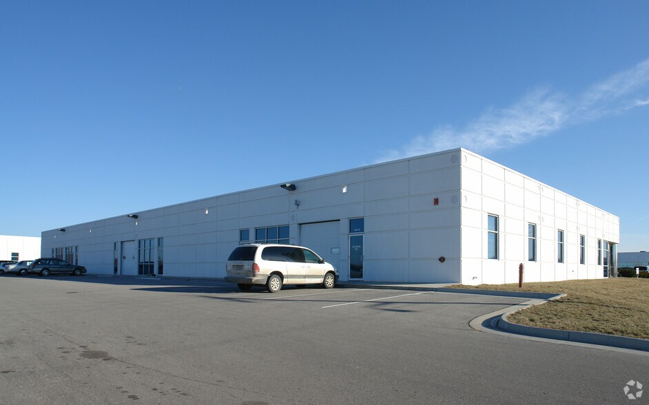 1523 S Bell Ave, Ames, IA à louer - Photo du bâtiment - Image 3 de 4