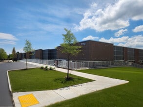 7308 S Millers Way, Oak Creek, WI for lease Building Photo- Image 1 of 2