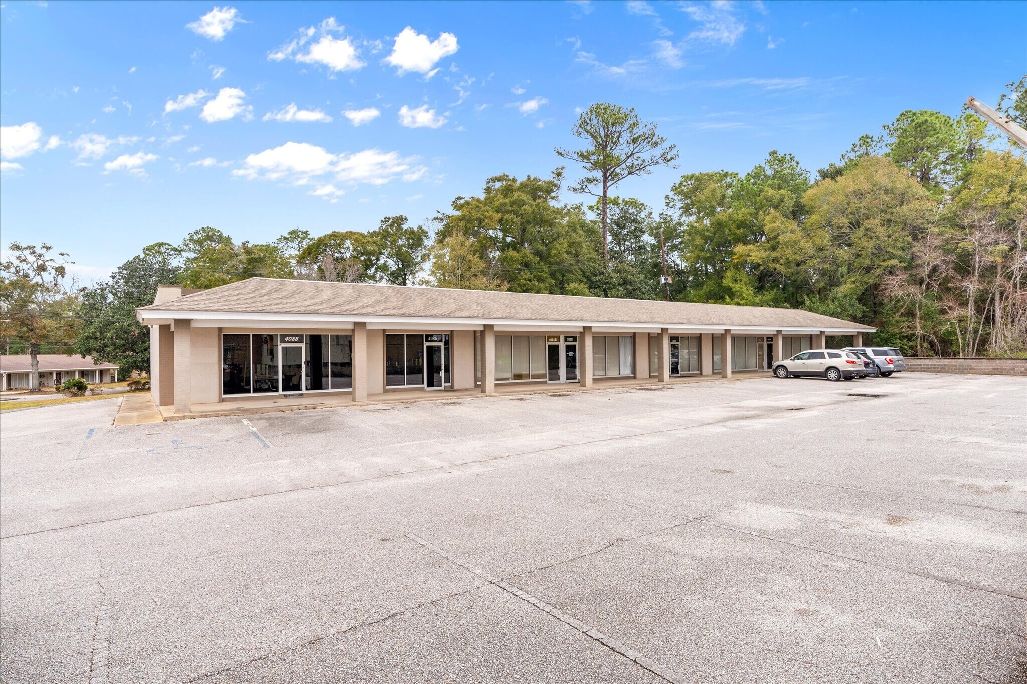 4080-4088 Government Blvd, Mobile, AL à vendre Photo du bâtiment- Image 1 de 25