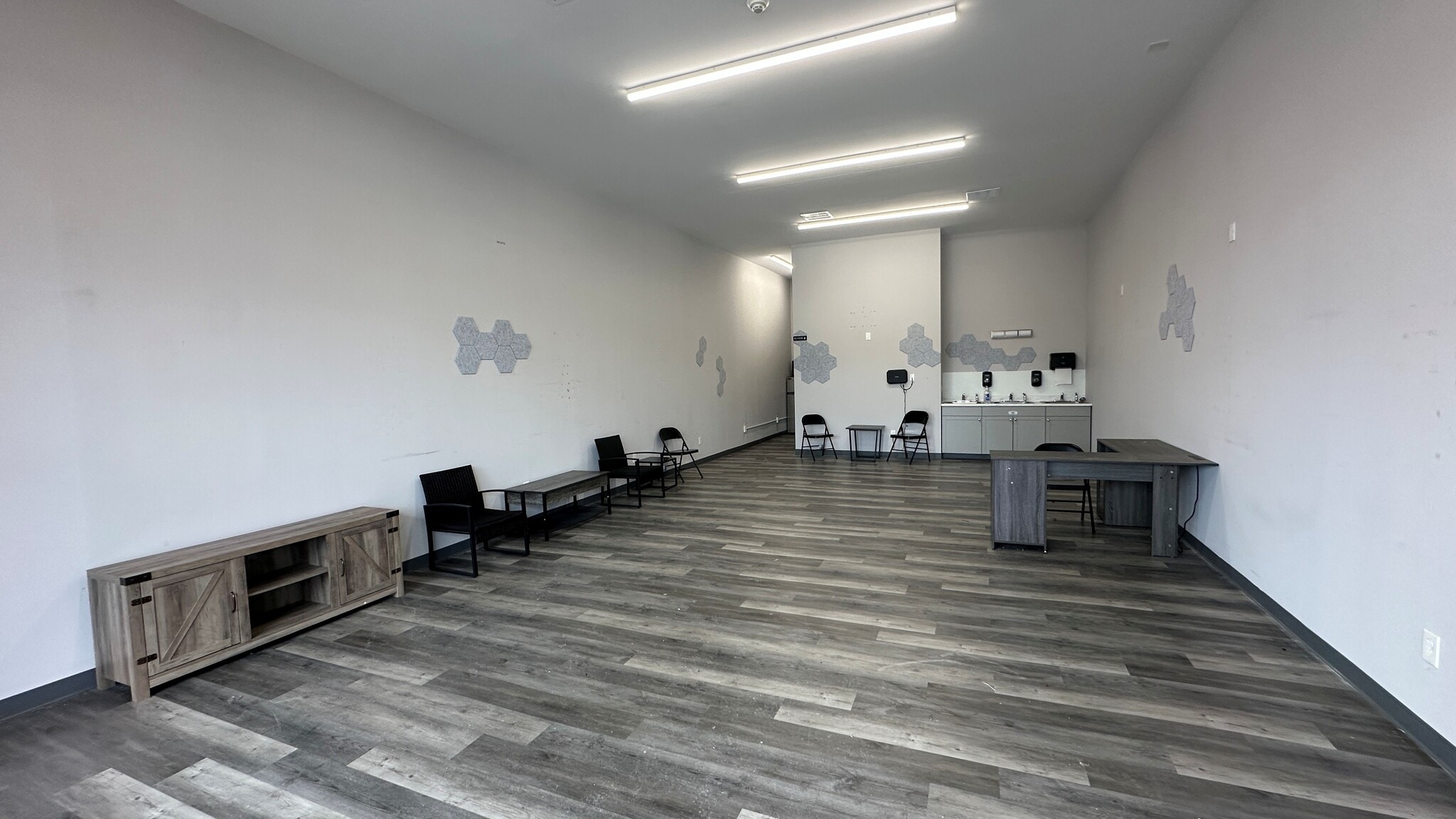 2043 Route 130, Florence, NJ for lease Interior Photo- Image 1 of 4