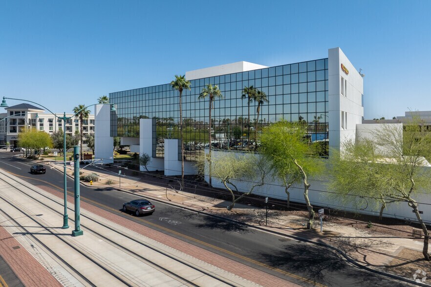 305 E Main St, Mesa, AZ à vendre - Photo du bâtiment - Image 2 de 4