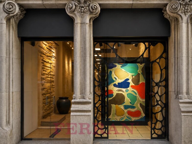 Retail in Barcelona, Barcelona for lease - Building Photo - Image 1 of 1