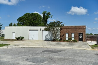 104-A Commerce Pl, Goose Creek, SC for lease Interior Photo- Image 2 of 4