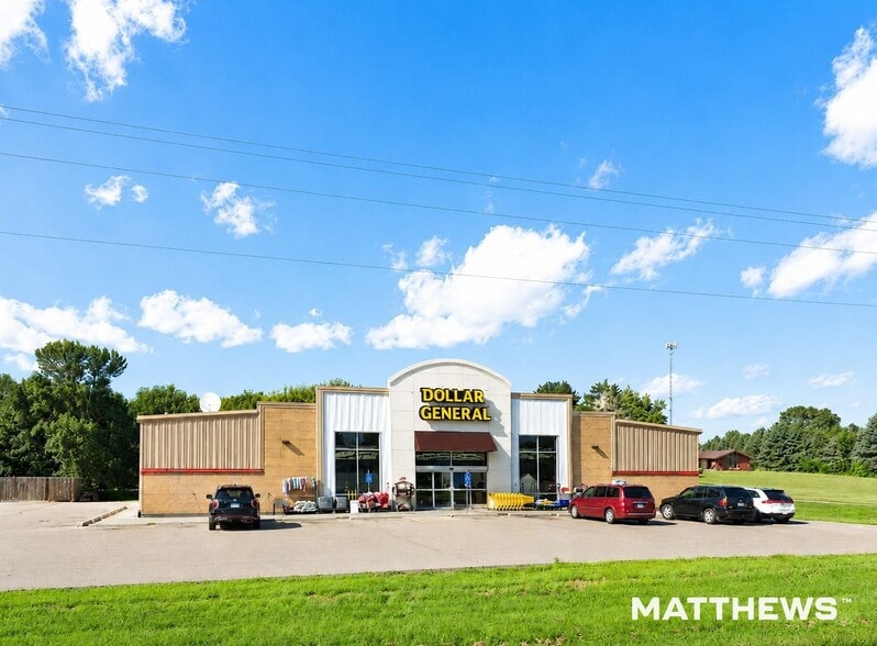 198 Oak St, Dawson, MN for sale - Building Photo - Image 2 of 4