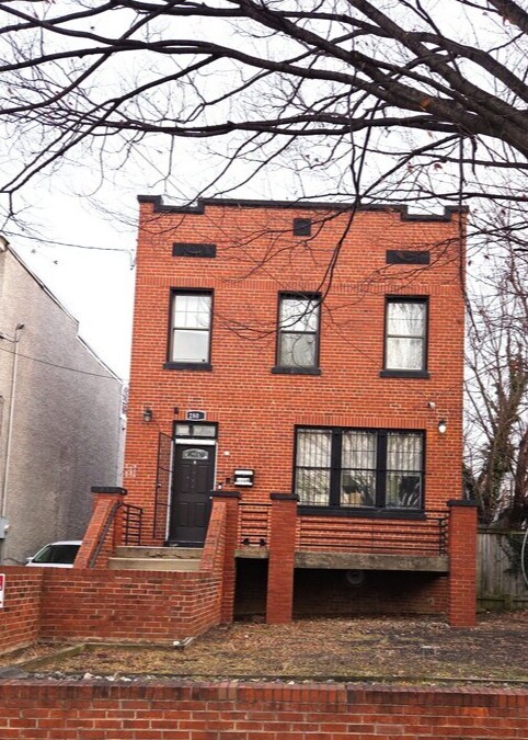 2808 Douglas St NE, Washington, DC à vendre Photo du bâtiment- Image 1 de 18