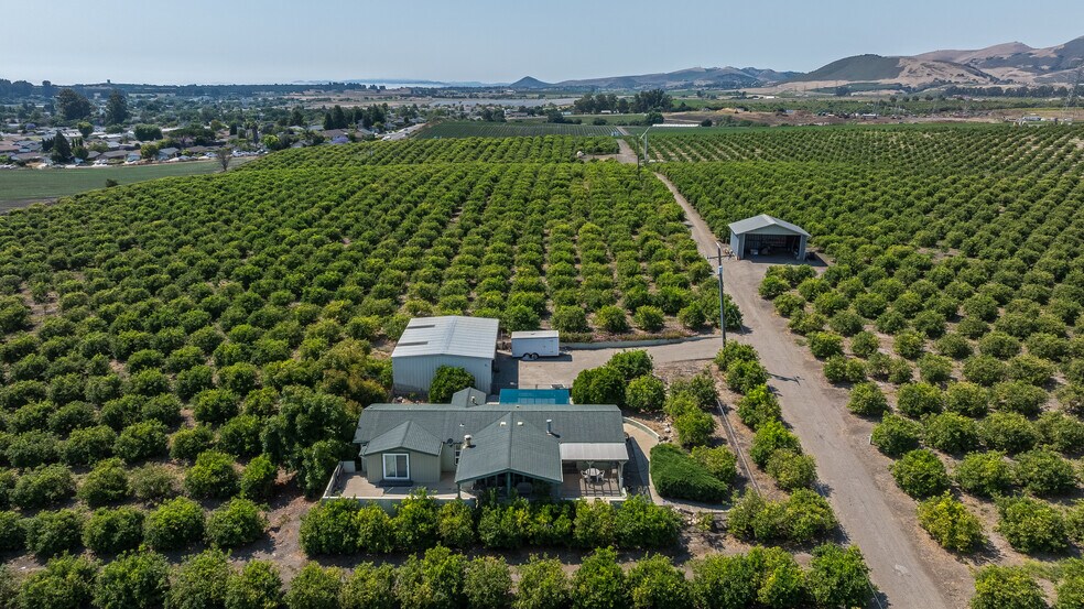 215 Rancho Rd, Nipomo, CA à vendre - Photo du bâtiment - Image 2 de 9