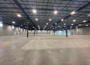 4850 Constellation Dr, White Bear Township, MN à louer Photo intérieure- Image 1 de 4