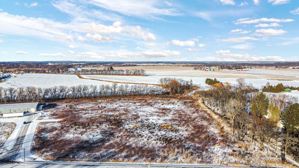 3539 Monroe St, La Porte, IN à vendre - Photo du bâtiment - Image 2 de 22