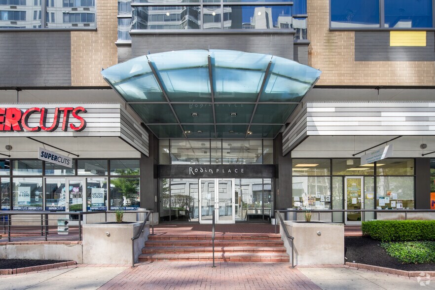 2000 Hamilton St, Philadelphia, PA à louer - Photo du bâtiment - Image 3 de 7