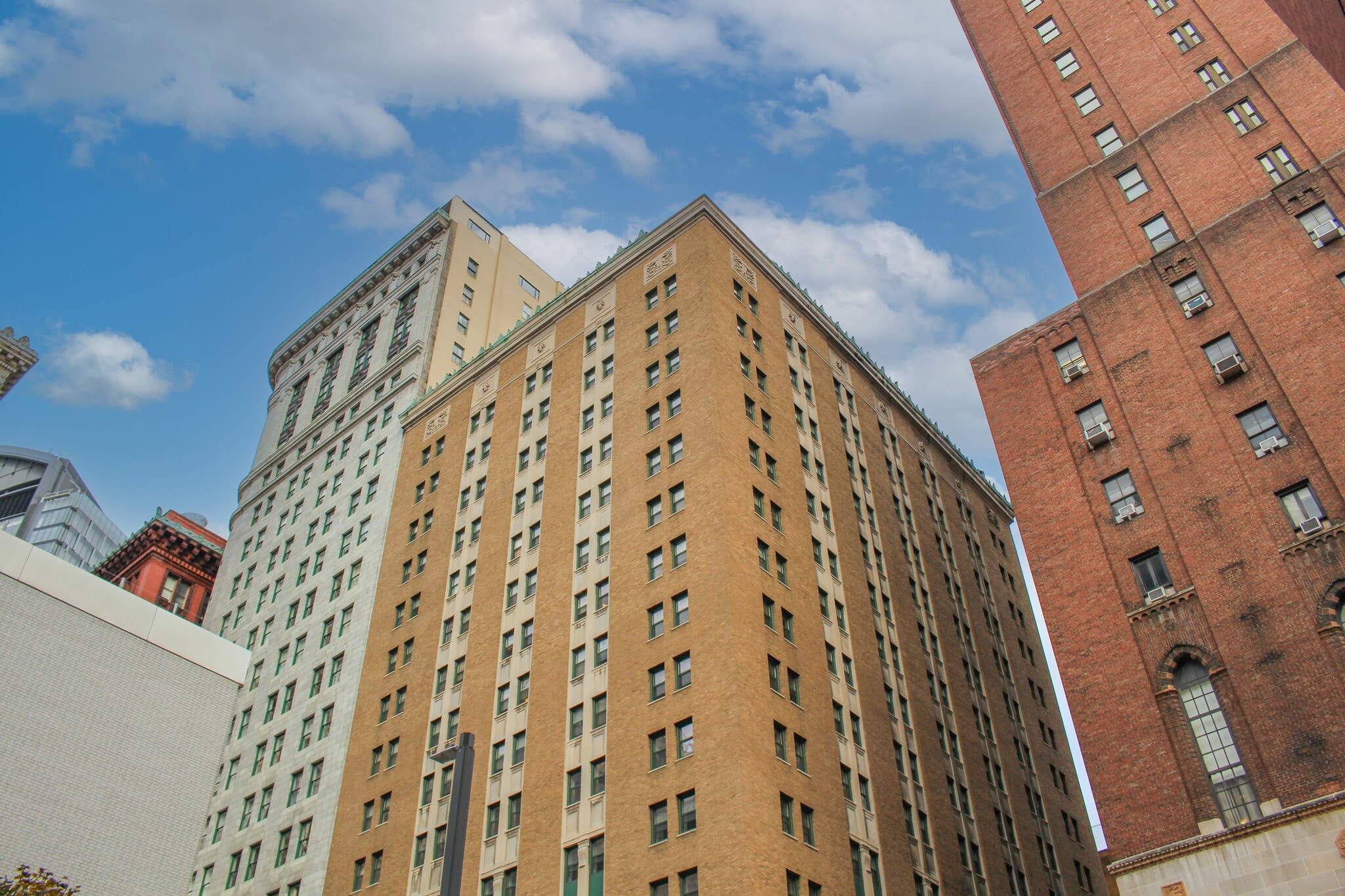 304 Wood St, Pittsburgh, PA for lease Primary Photo- Image 1 of 13