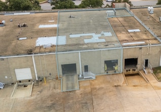 2600 McHale Ct, Austin, TX à louer Photo du bâtiment- Image 2 de 4