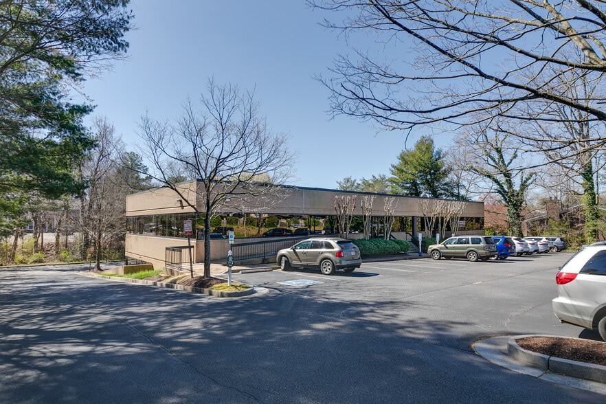 8917 Fargo Rd, Richmond, VA for lease - Building Photo - Image 1 of 46