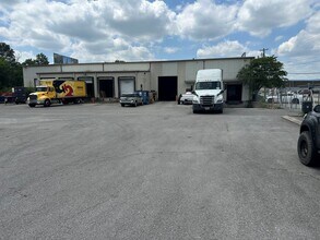 4130 S Creek Rd, Chattanooga, TN for lease Building Photo- Image 2 of 3