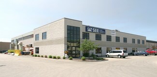 Plus de détails pour 1905 S Moorland Rd, New Berlin, WI - Industriel à vendre