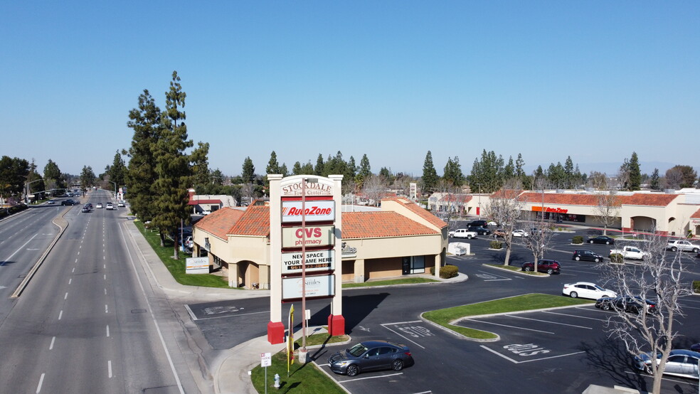 Stine Rd, Bakersfield, CA à vendre - Photo du bâtiment - Image 1 de 1