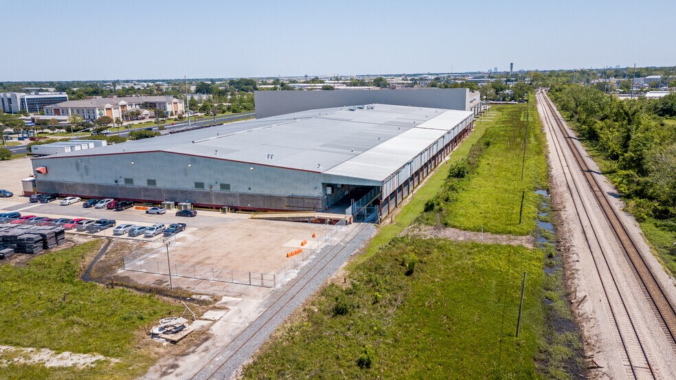 10058 Airline Hwy, Saint Rose, LA à louer - Photo du bâtiment - Image 3 de 9