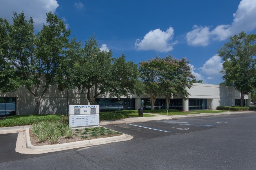 5401 Corporate Woods Dr, Pensacola, FL for sale - Building Photo - Image 2 of 11