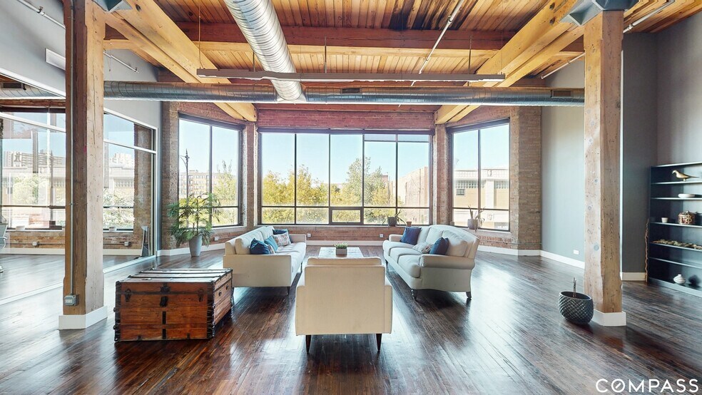 2241 S Wabash Ave, Chicago, IL à vendre - Photo intérieure - Image 2 de 98