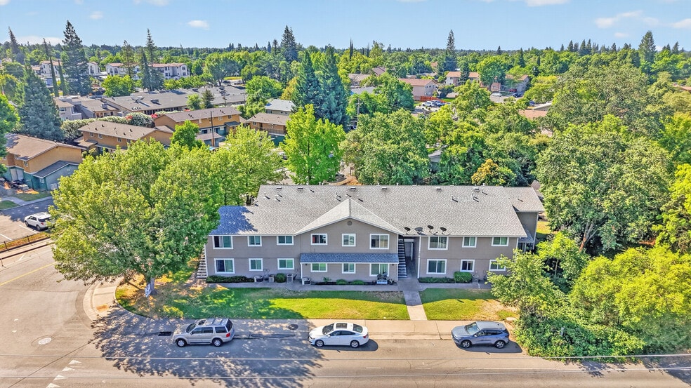 7856 Old Auburn Rd, Citrus Heights, CA for sale - Building Photo - Image 2 of 35