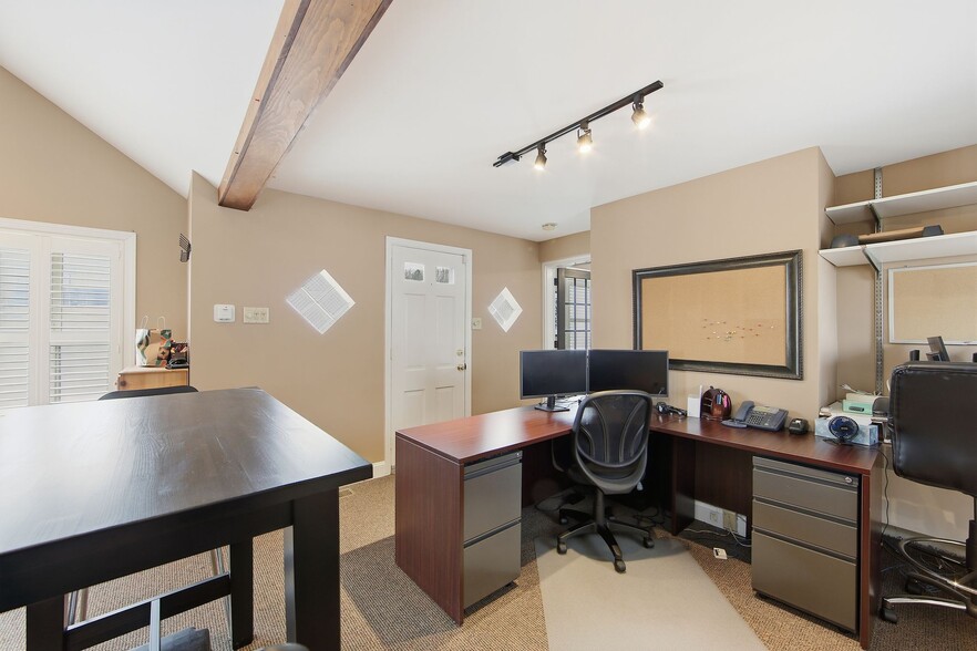 4024 West Chester Pike, Newtown Square, PA for lease - Building Photo - Image 3 of 23