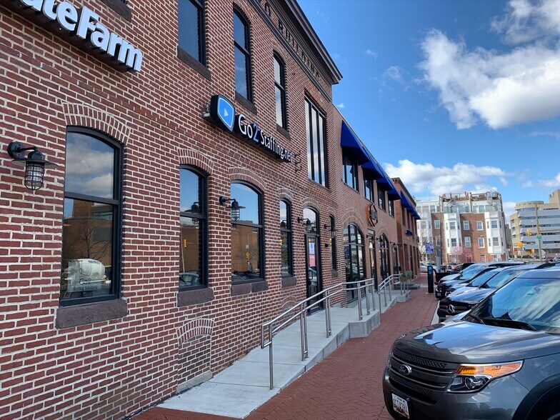 207-213 Key Hwy, Baltimore, MD à louer - Photo du bâtiment - Image 3 de 5
