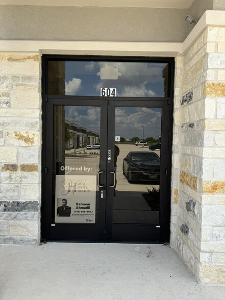 25145 Star Ln, Katy, TX for lease - Building Photo - Image 1 of 8